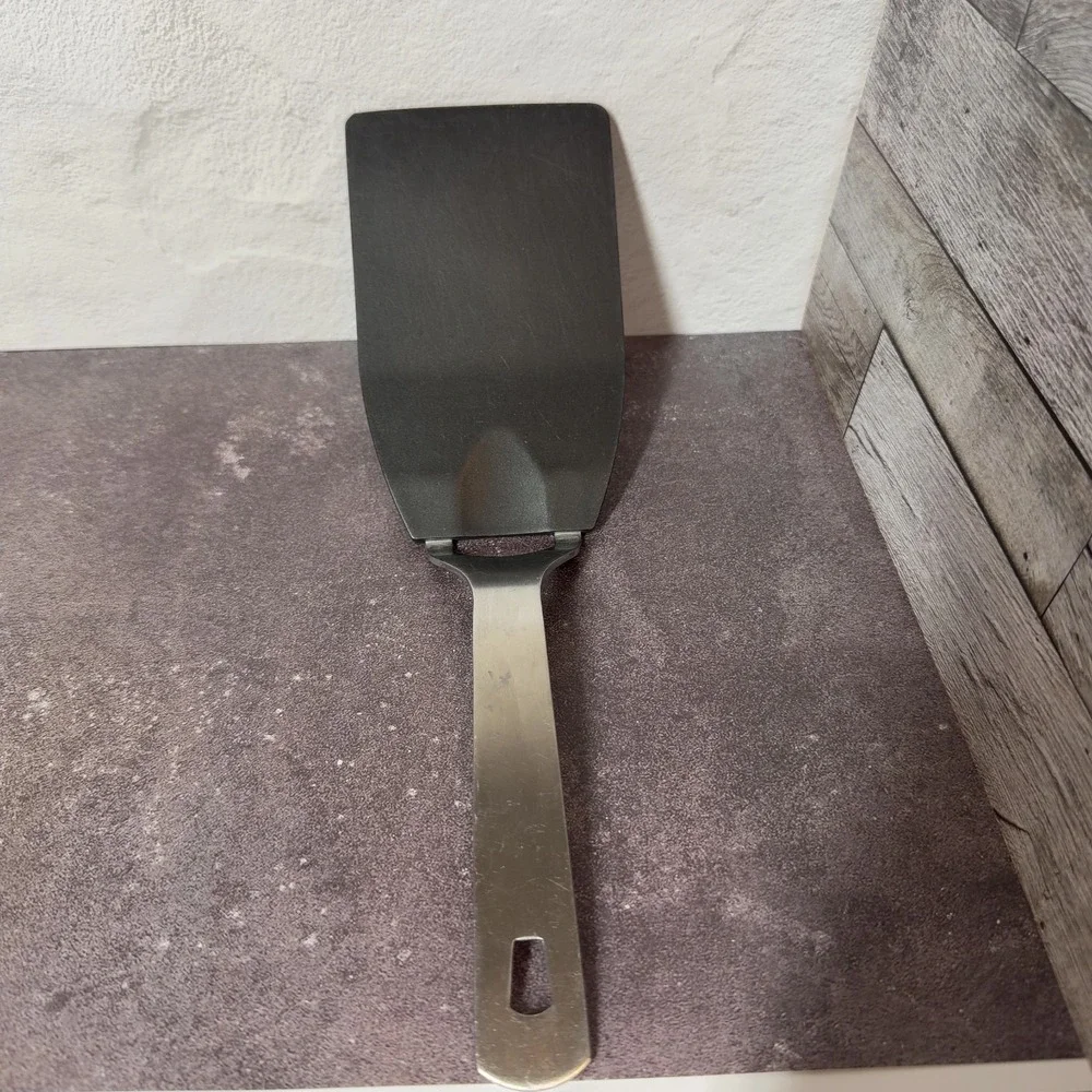 AMCO 10897 Spatula Stainless Steel Handle Heat Resistant Black Head